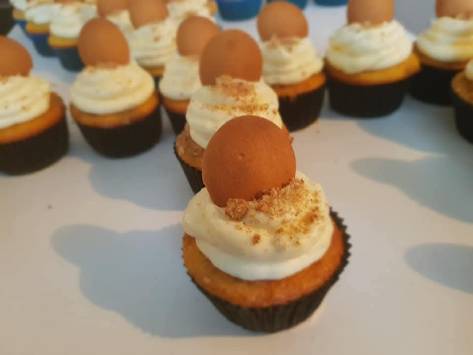 Banana Pudding Cup Cakes (Dozen)